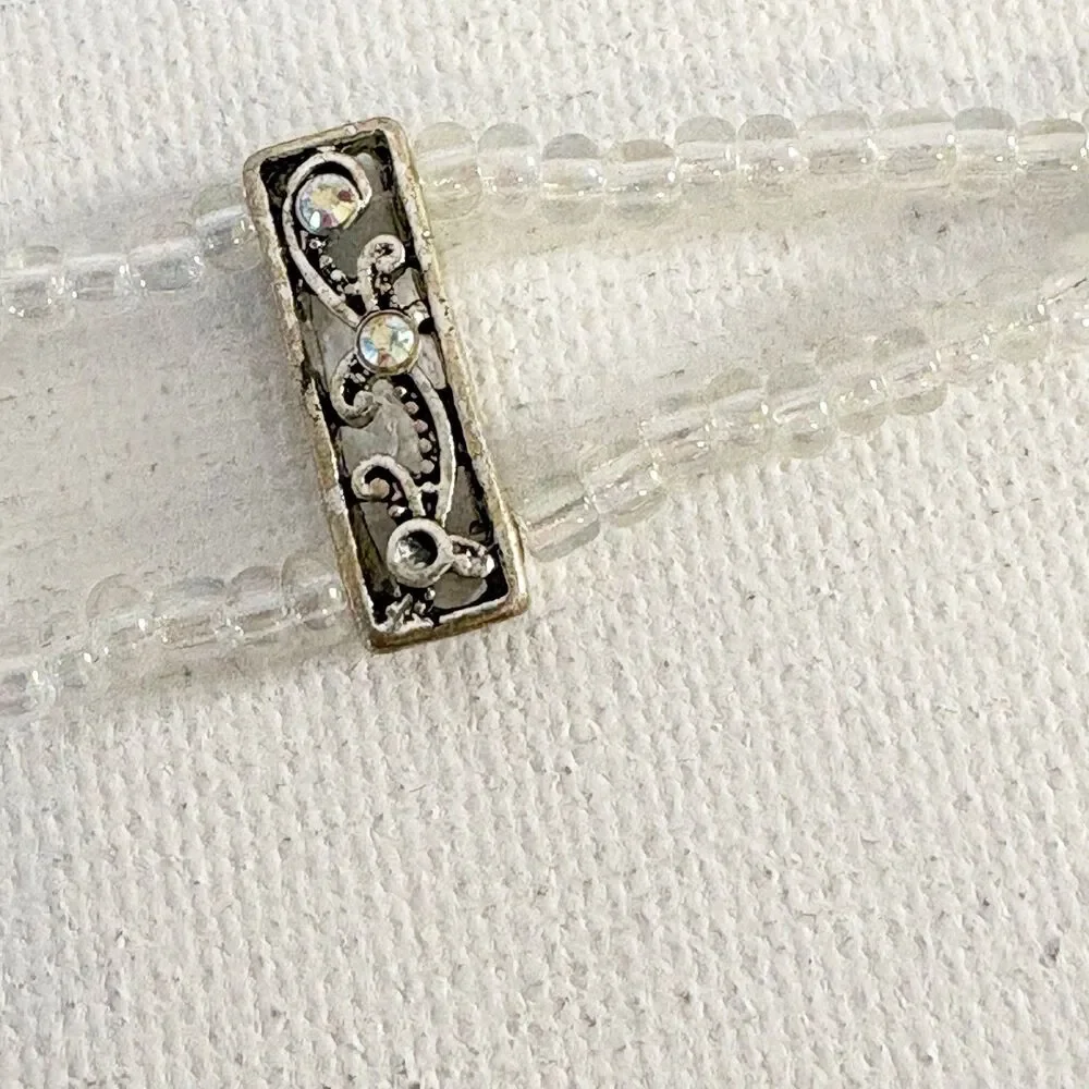 Beaded Bracelet Toggle Closure Clear Beads Silver Tone Delicate Size 7.75